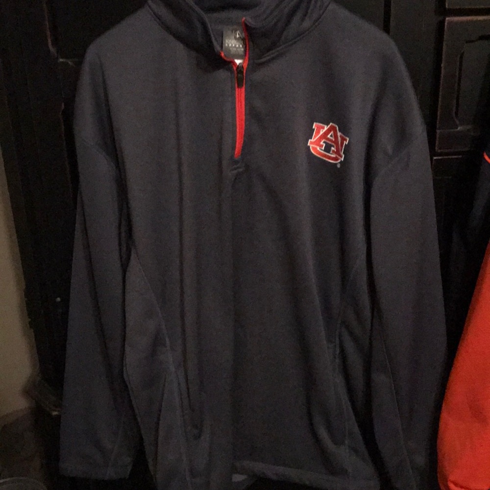 Men’s Auburn Tiger pullover